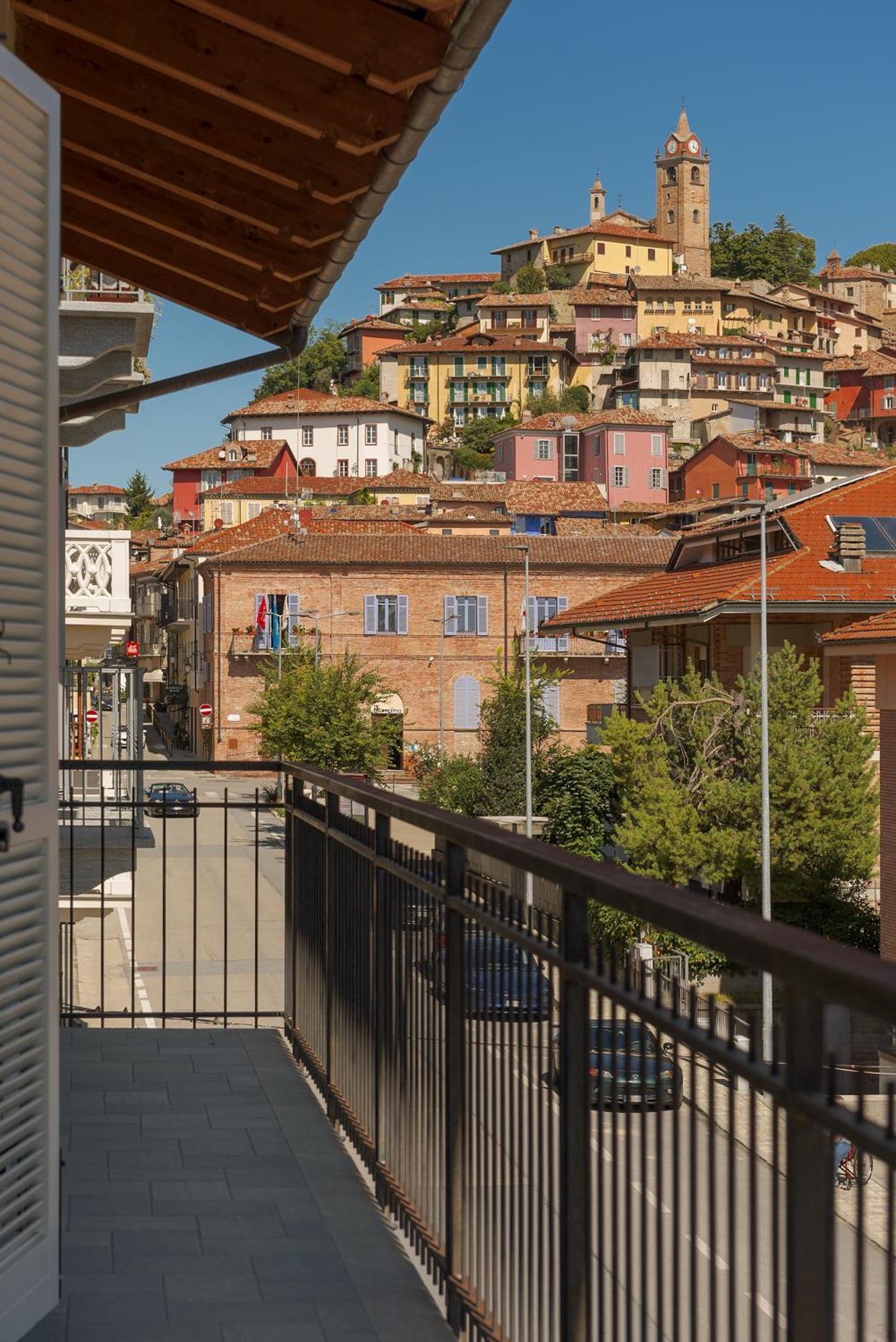 Appartamenti Rocca - Cav La Casa Di Rosa Monforte dʼAlba Buitenkant foto